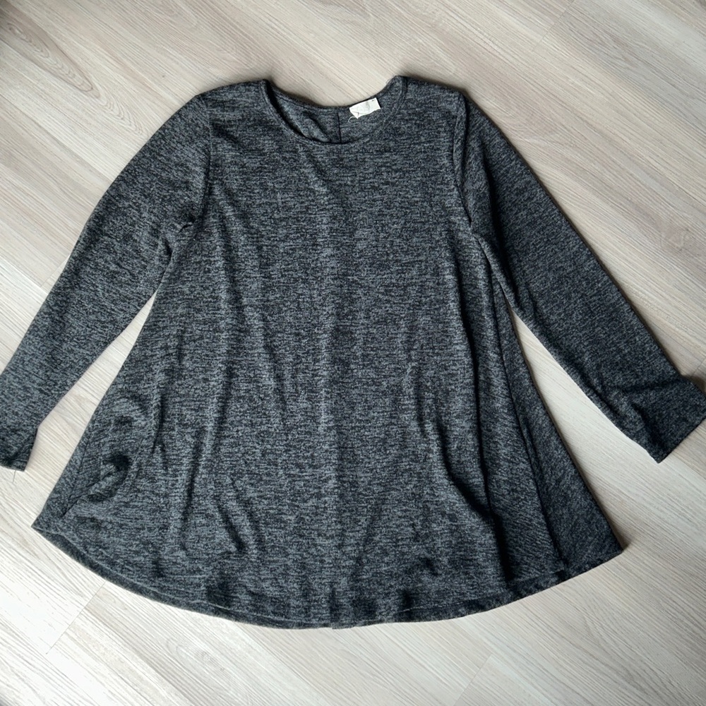 Be Stage A-Line Tunic Top L Charcoal LS Loose Knit Button USA Made Minimalist